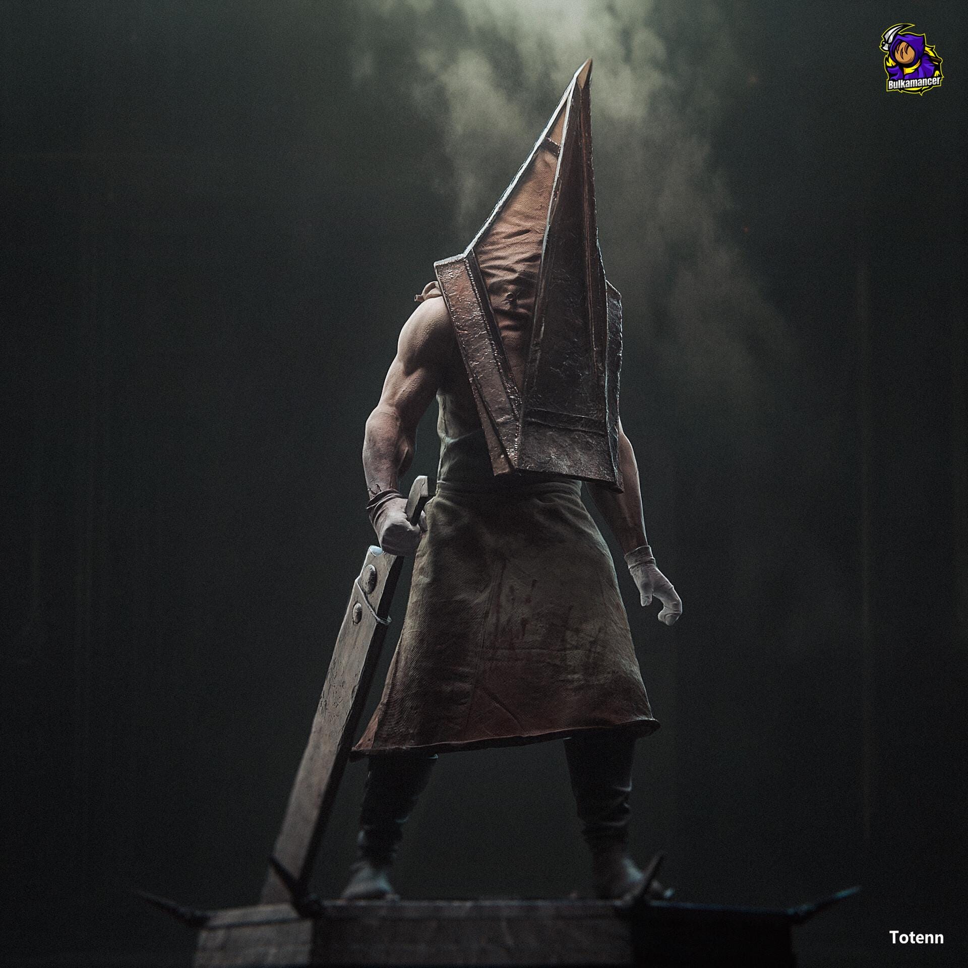 Pyramid Head Statue, Silent Hill Resin Figure, Hand Painted, 32.6 cm (326 mm)