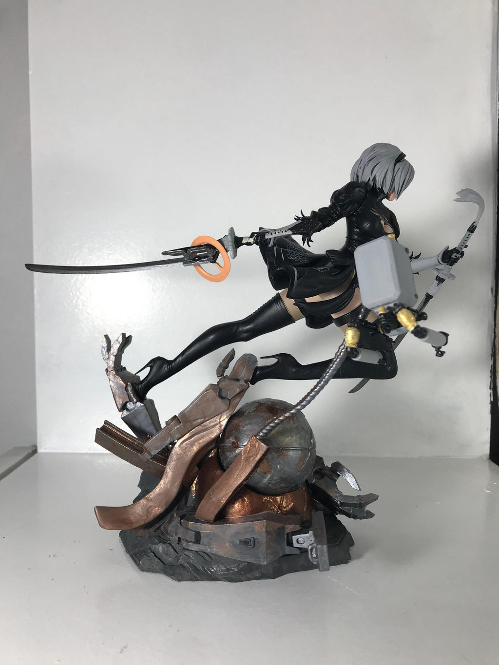 2B NieR Automata figure, Resin Statue, Hand Painted, 21.9 cm (8.6 in)