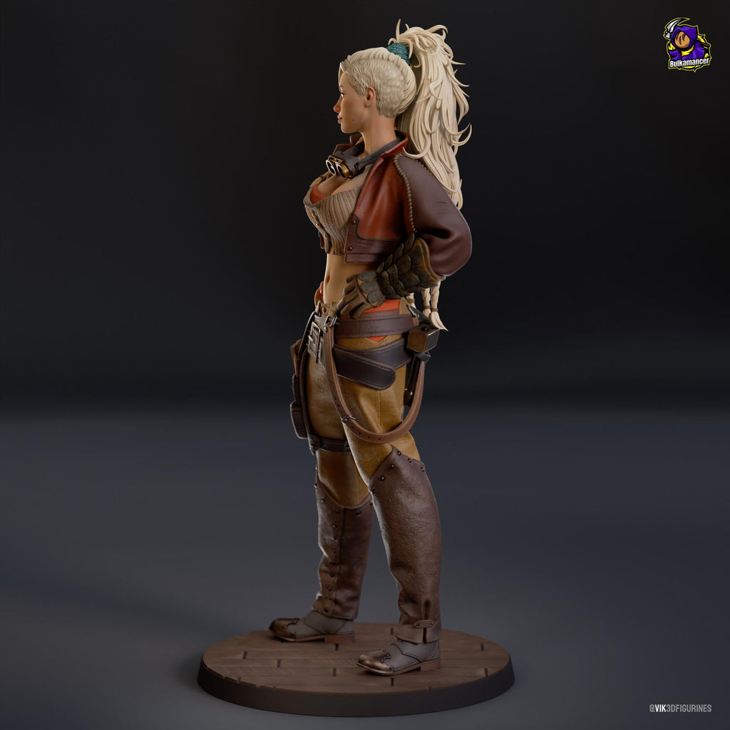 Gemma resin figure, Hand Painted Collectible Statue, 21.5 cm (8.46 in)