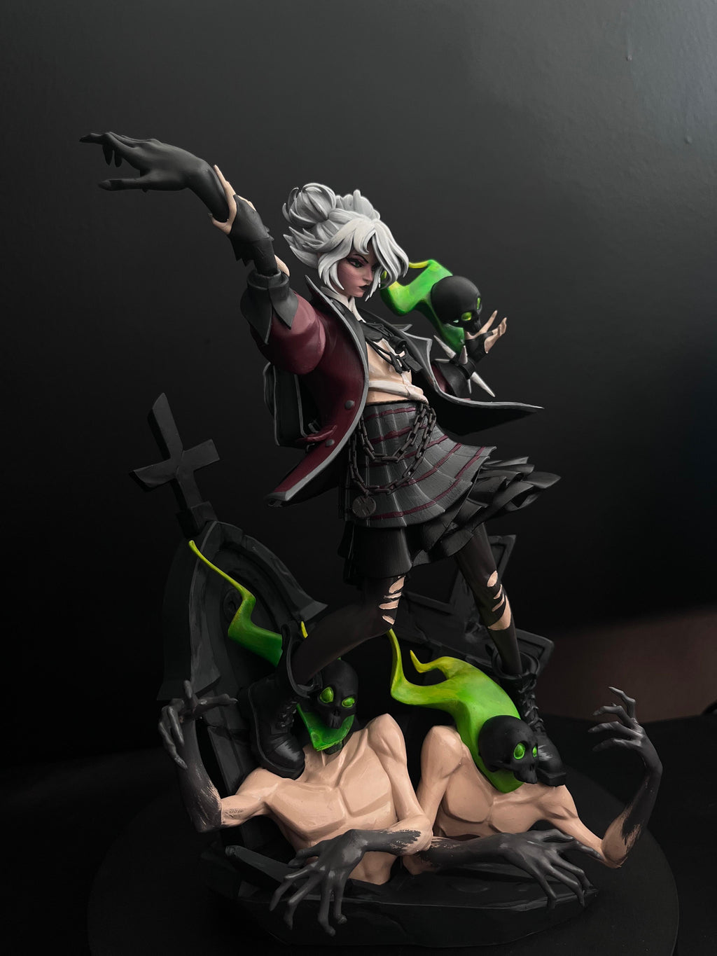 Graves Deadlock Statue | Hand Painted Resin  Collectible